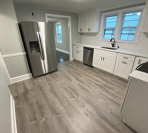 4th image of 95 Englewood Ave #1
