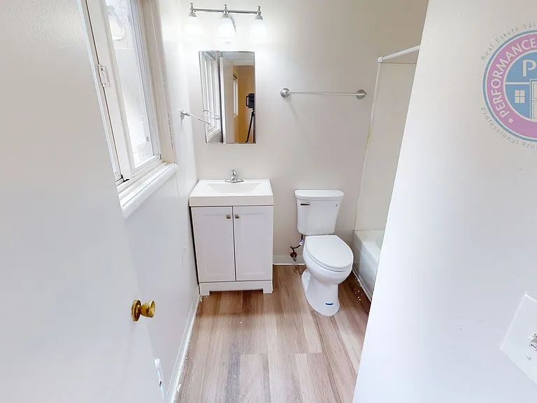 525 SE 28th Ave #110 — Photo 10