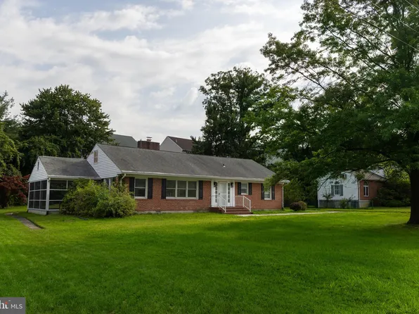 1454 Virginia Ave, Severn, MD 21144