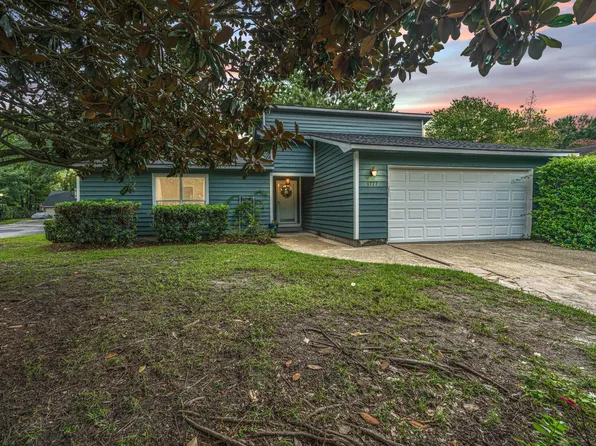 1777 Banbury Rd, Charleston, SC 29414