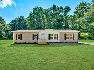235 Horseshoe Bend Dr, Cowpens, SC 29330