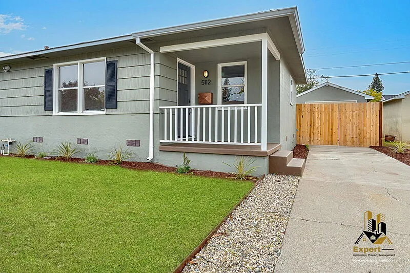 5112 Gordon Dr