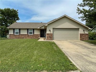 290 Center St, Whiteland, IN, 46184