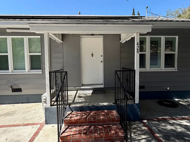 424 S Avenue 56 #424 — Photo 3