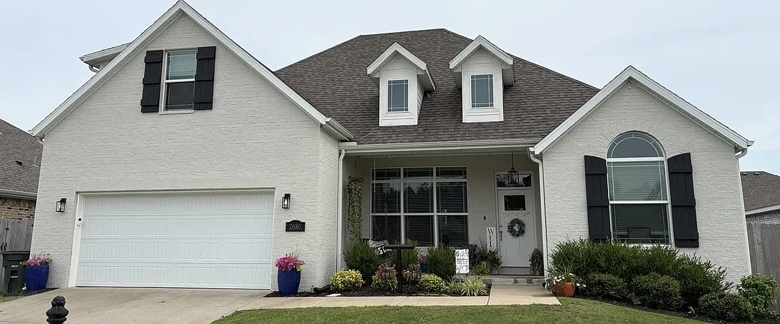 4 bed, 2515 sqft, $3,700 — Photo 1