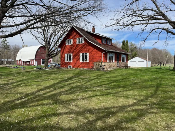 1770 Sherwood St, Mora, MN 55051