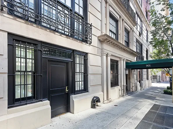 901 Lexington Avenue image 20 of 20