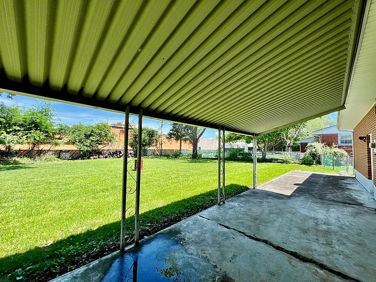 2501 Elmo Pl — Photo 24