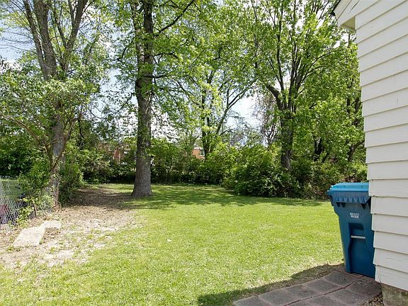 4th image of 1818 Leondale Ave