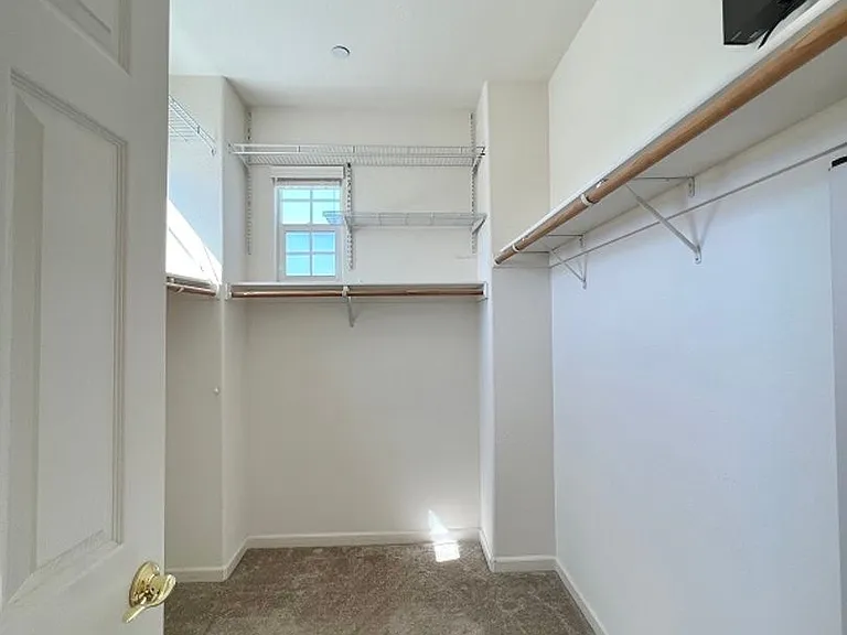720 Wintergreen Ct — Photo 21