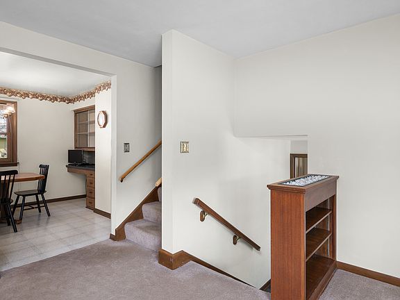 5th image of 3216 W Dover Ct