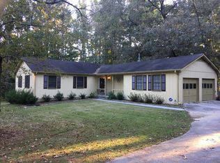 3247 Village Glen Dr, Snellville, GA