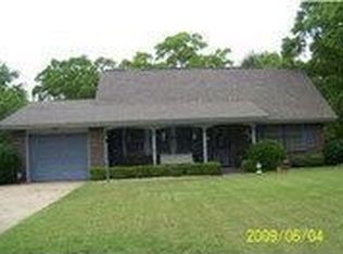 206 E Riding Rd, Montgomery, AL 36116