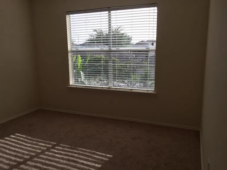 11822 Alex Ln — Photo 13