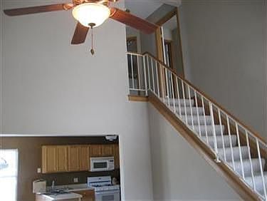 4th image of 7648-7650 Huntington Dr