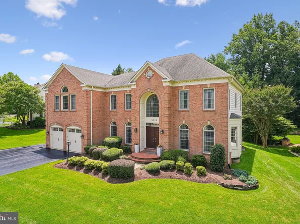 9816 Bald Cypress Dr, Rockville, MD 20850