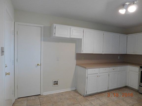 5th image of 4205 Windcrest Dr