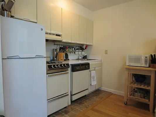 Rented by Citi Habitats | media 3