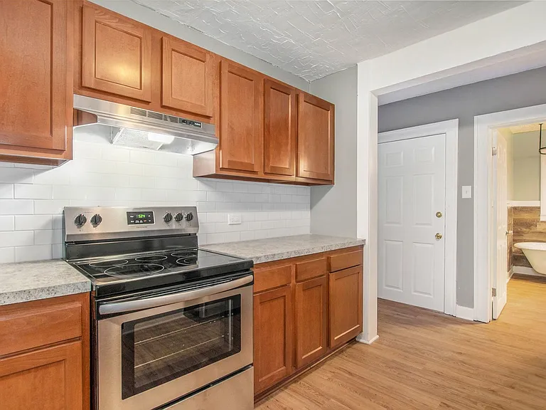 666 Myrtle St NW #2 — Photo 2