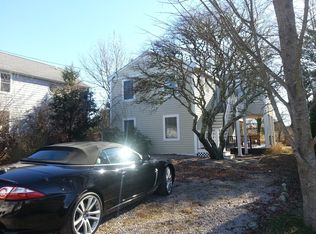 33 E Burdick St, Charlestown, RI 02813