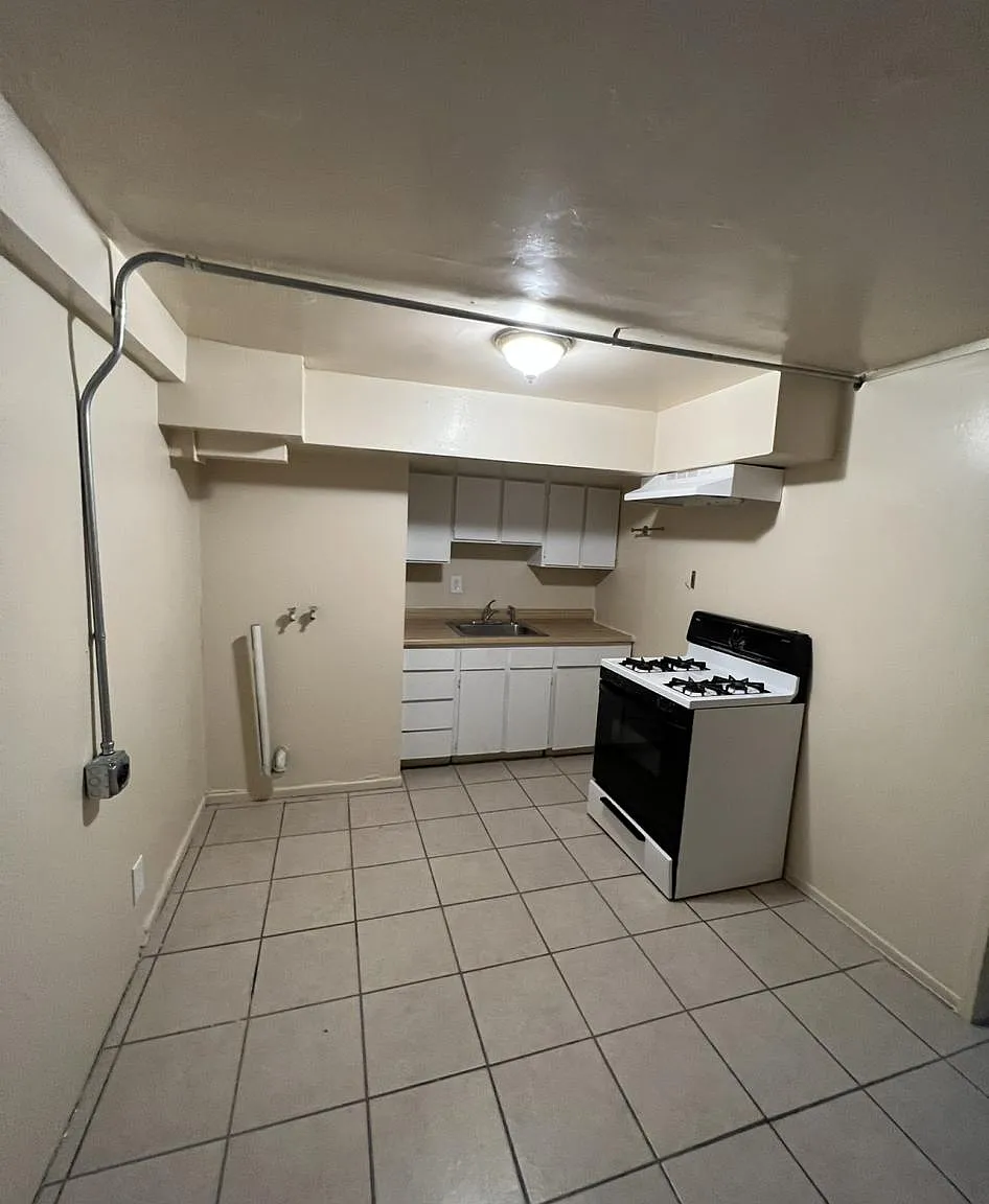 3 bed, 1500 sqft, $3,795 — Photo 4