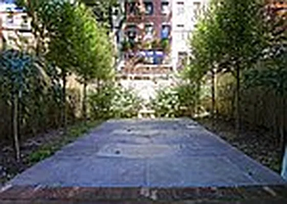 Rented by Aguayo & Huebener Brooklyn | media 4