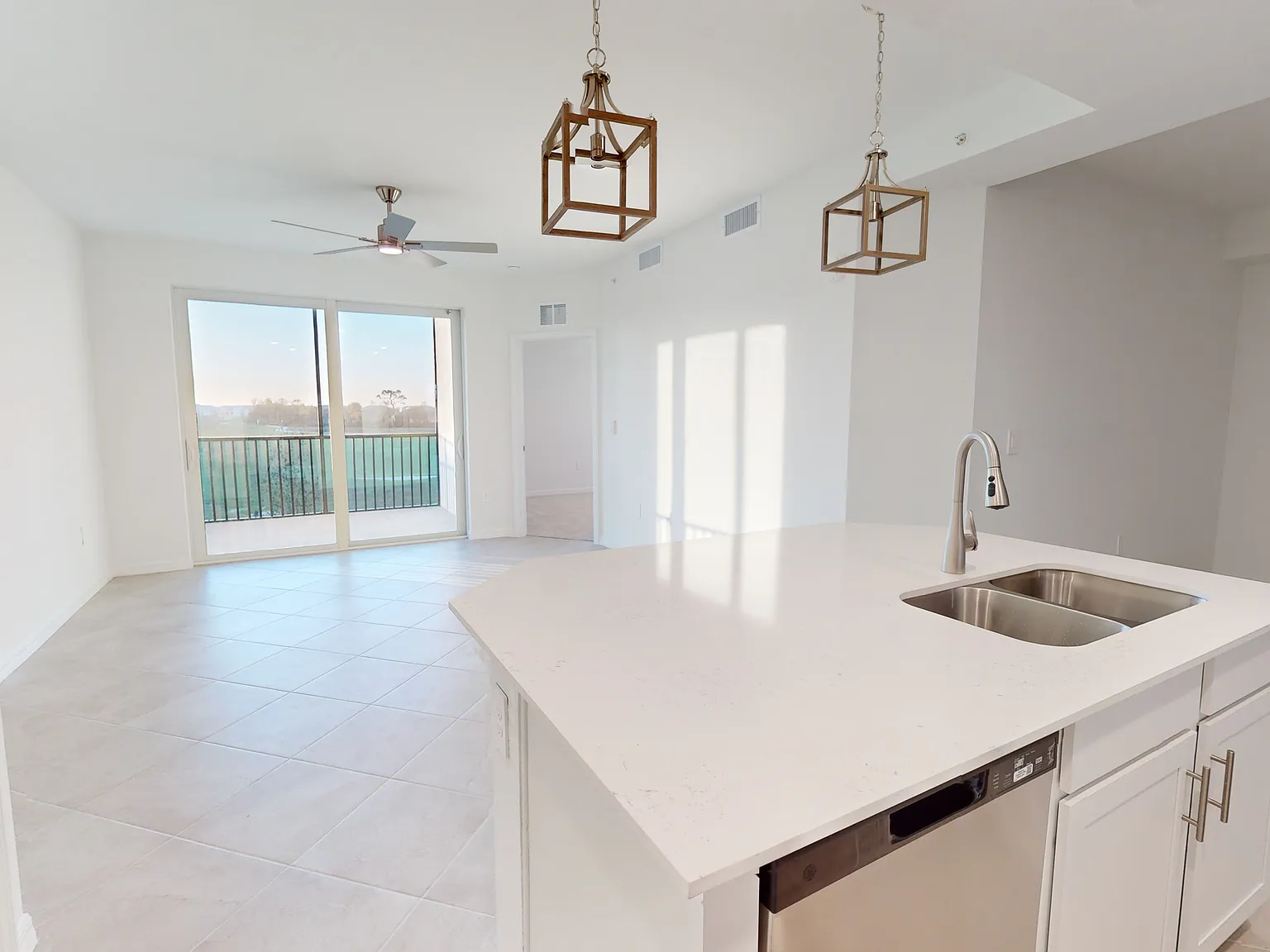 3 bed, 1417 sqft, $2,175 — Photo 3