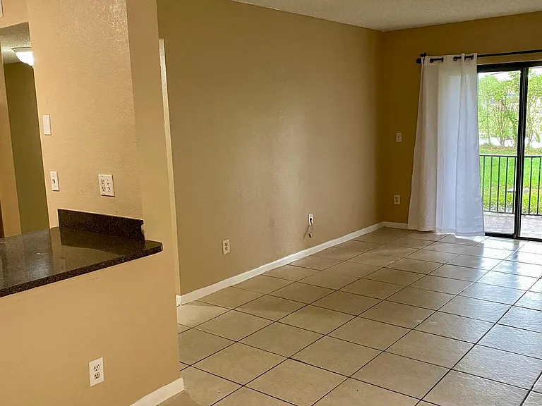 6021 10th Ave N #112 — Photo 9