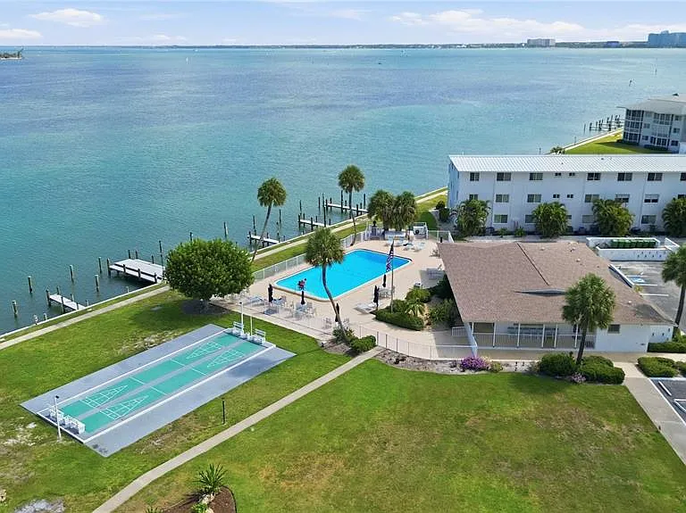 765 John Ringling Blvd #1 — Photo 25
