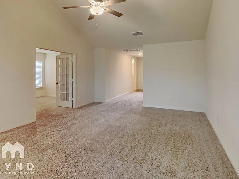 526 A D Crain St — Photo 6