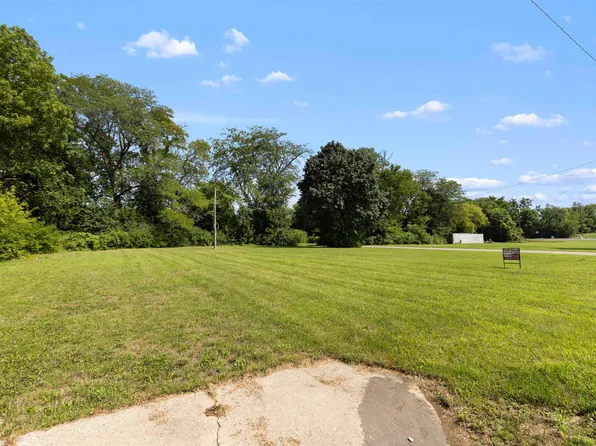 118 Klines Ave, Rockford, IL 61102
