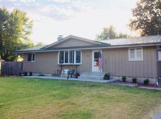 403 W River Rd, Pratt, KS 67124