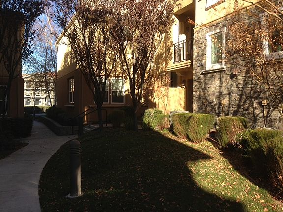 VERY QUIET UNIT NO ROAD NOIS