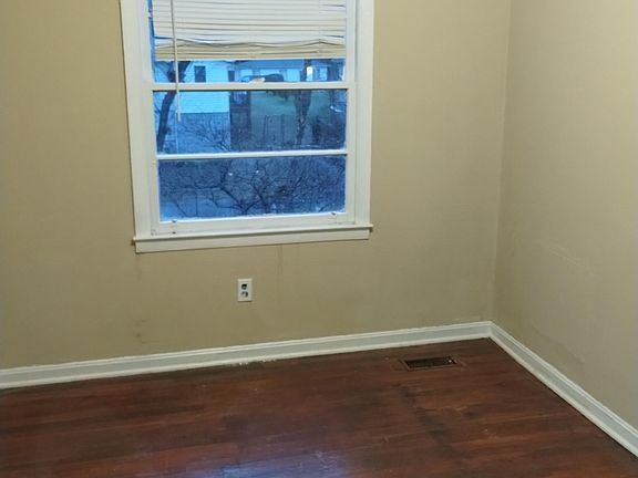5th image of 1580 Ferno Dr NW