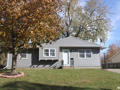 2803 Hillside Ct, Bettendorf, IA, 52722
