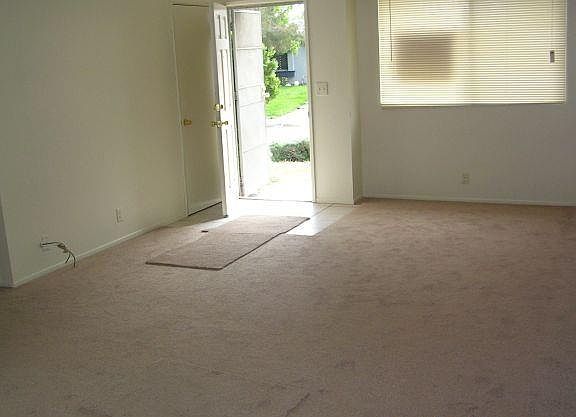 3rd image of 2200 W 48th St