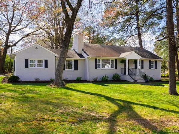 8601 Bentridge Ln, Henrico, VA 23229
