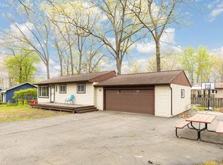 1643 Odette, Hartland, MI 48353