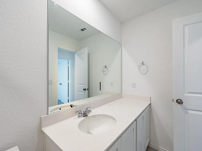 10217 Prague Ct — Photo 23