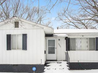 2228 8th St, Muskegon Heights, MI 49444