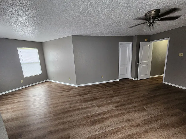 4221 Fletcher Dr — Photo 21