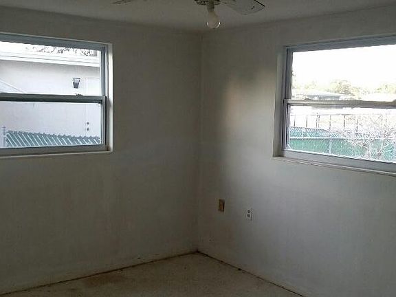 4th image of 2517 Flintwood Dr