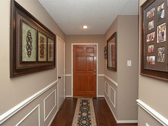 4th image of 1521 Garden Cir