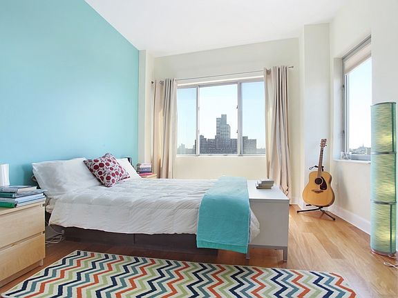 3rd image of 383 Carlton Ave APT 7W
