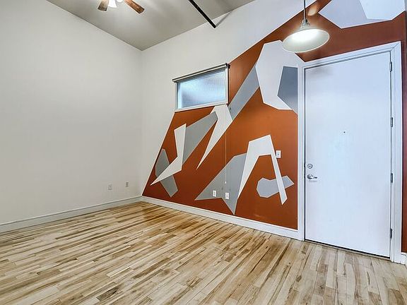 5th image of 2441 Broadway Unit 203