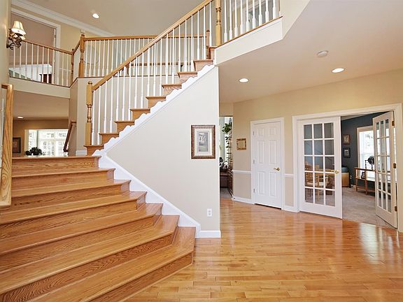 3rd image of 1670 Rock Rose Ct