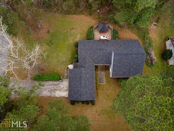 5th image of 5071 Kurt Ln SW