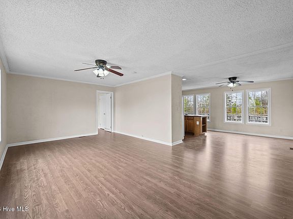 3rd image of 327 Cypress Knoll Drive