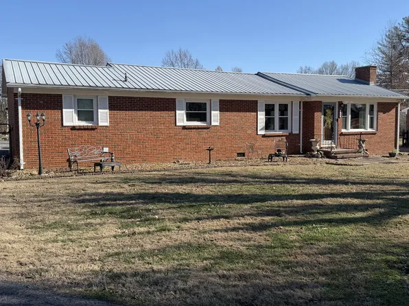 914 Faulkner Springs Rd, McMinnville, TN 37110