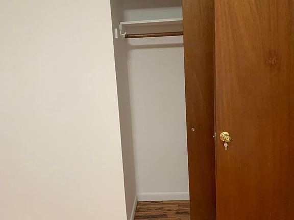 4th image of 7006 Eliot Ave